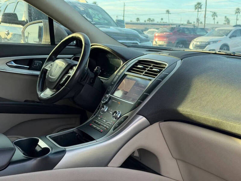 2020 Lincoln Nautilus Standard