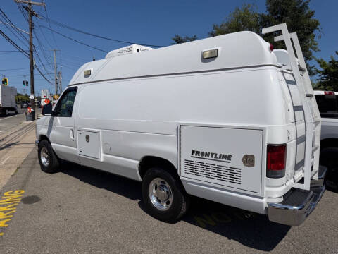 2011 Ford E-Series E-350 SD