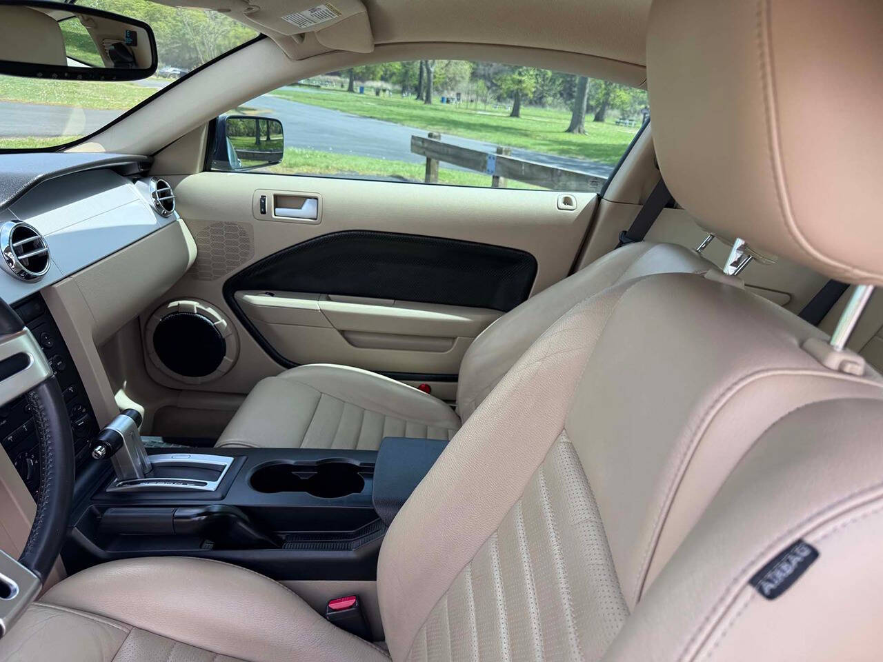 2007 Ford Mustang 4