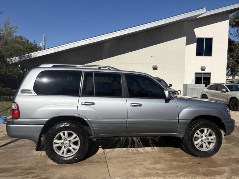 2004 Lexus LX 470