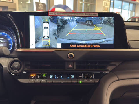 2025 Toyota Crown Signia Limited