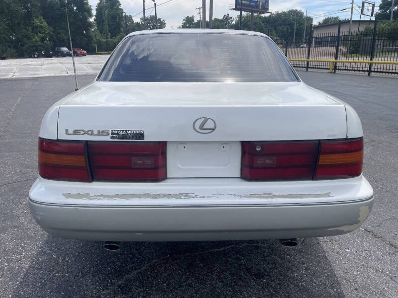 1994 Lexus LS 400