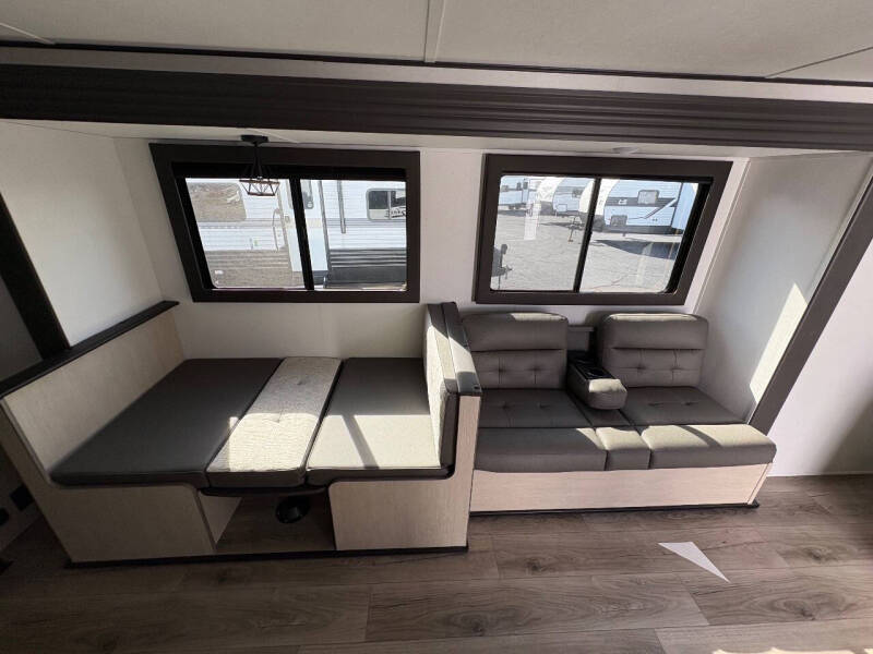 2025 Shasta RV 526db