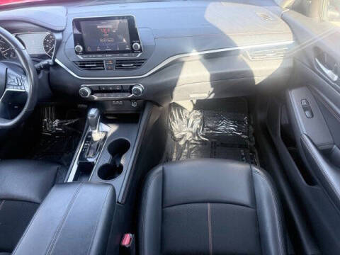 2022 Nissan Altima 2.5 SR