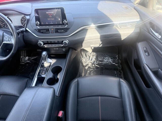 2022 Nissan Altima 2.5 SR