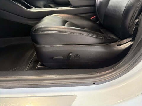 2019 Tesla Model 3 Mid Range