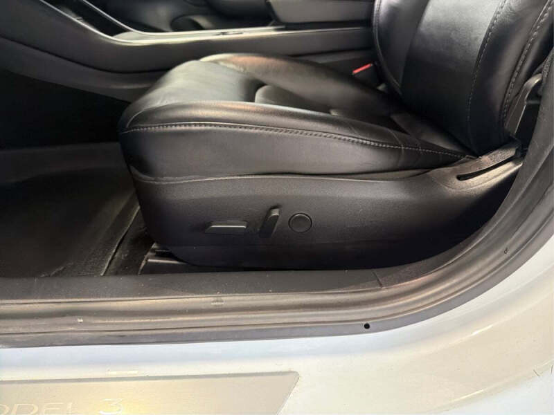 2019 Tesla Model 3 Mid Range