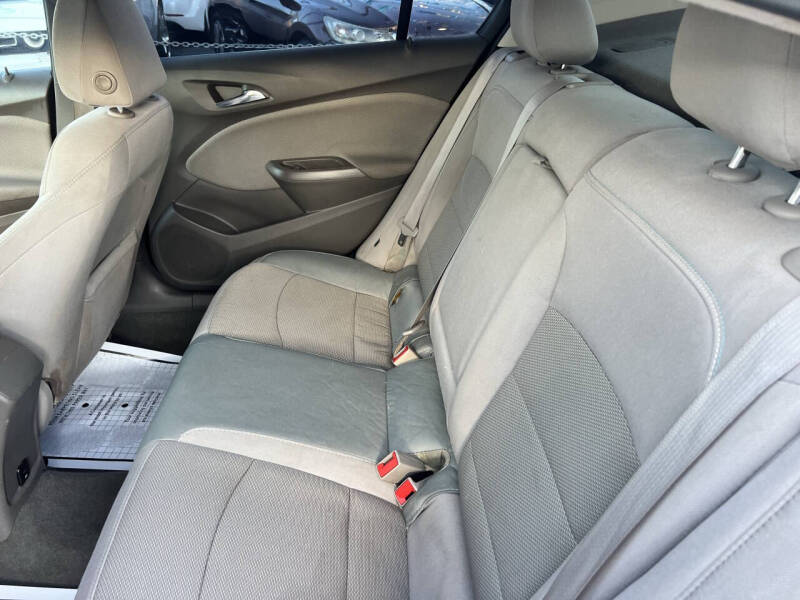 2017 Chevrolet Cruze LT Auto