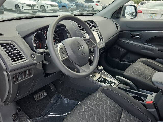 2025 Mitsubishi Outlander Sport ES