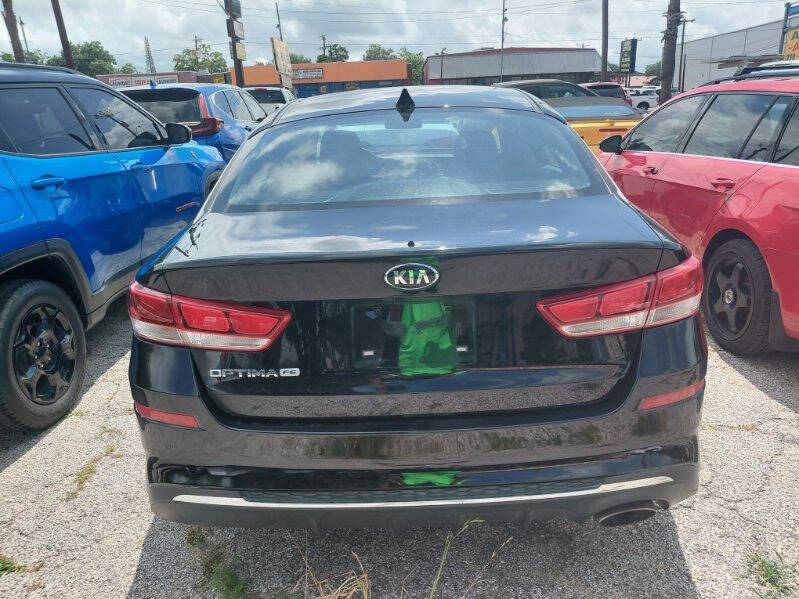 2019 Kia Optima LX