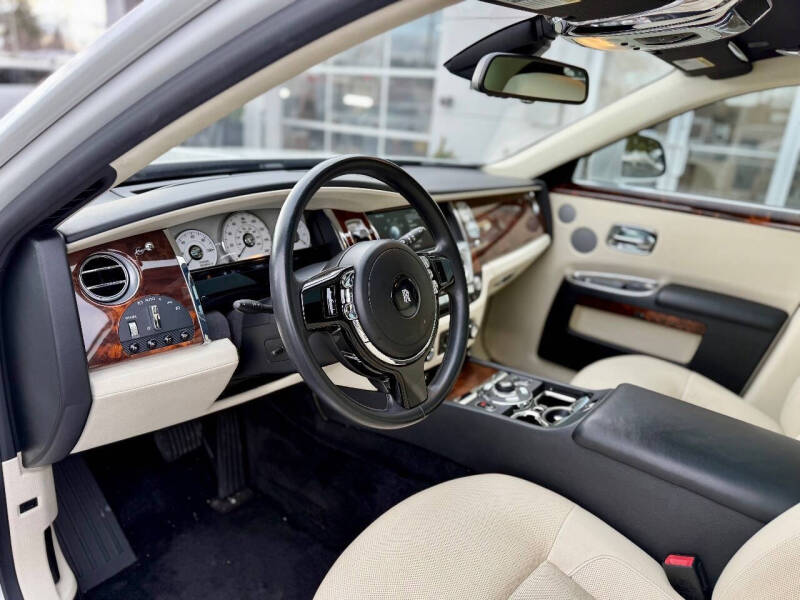 2012 Rolls-Royce Ghost