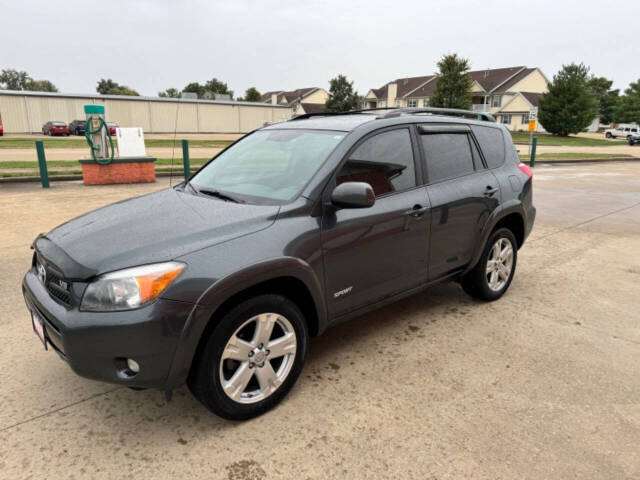 2007 Toyota RAV4 for sale at Illinois Auto Wholesalers in Tolono, IL