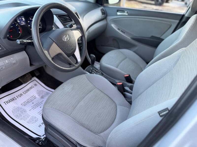 2017 Hyundai Accent SE