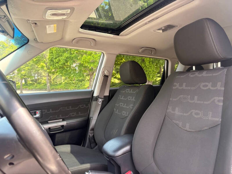 2013 Kia Soul +