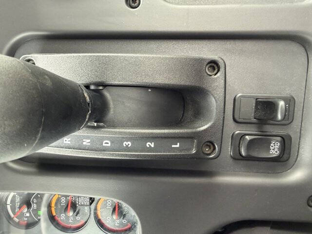 2023 Freightliner M2 106