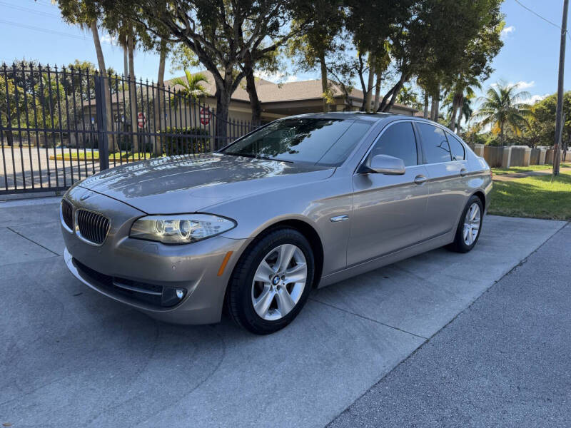 2012 BMW 5 Series 528i