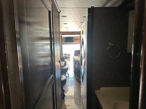 2016 Freightliner XCR Chassis