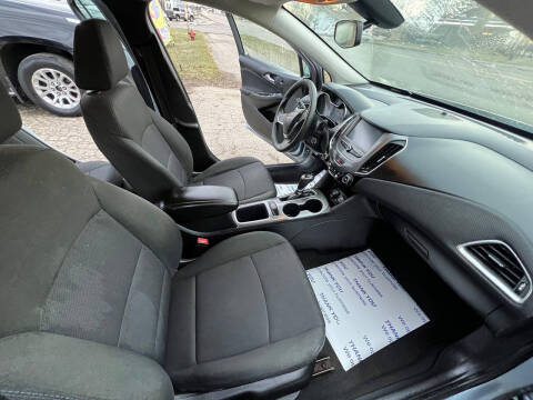 2017 Chevrolet Cruze LT Auto