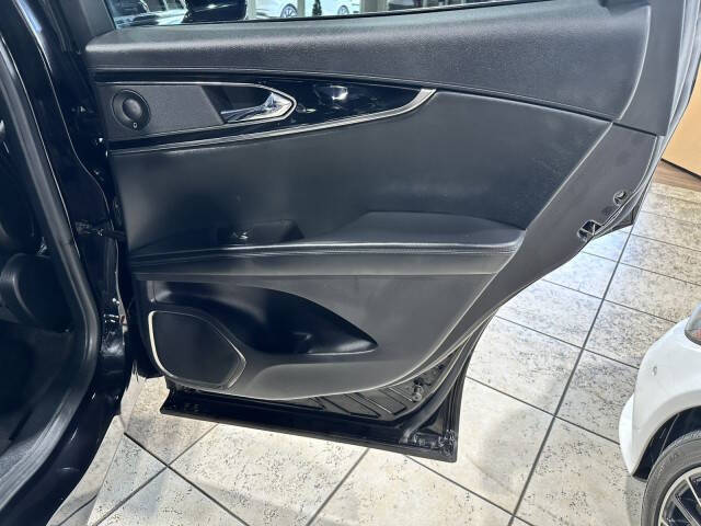 2021 Lincoln Nautilus Reserve