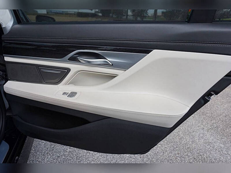 2019 BMW 7 Series 750i