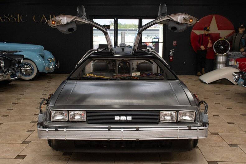 1981 DeLorean DMC-12