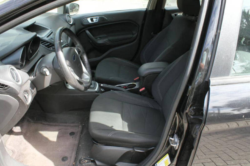 2015 Ford Fiesta SE