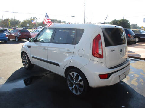 2012 Kia Soul +