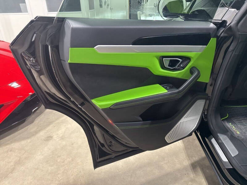 2019 Lamborghini Urus