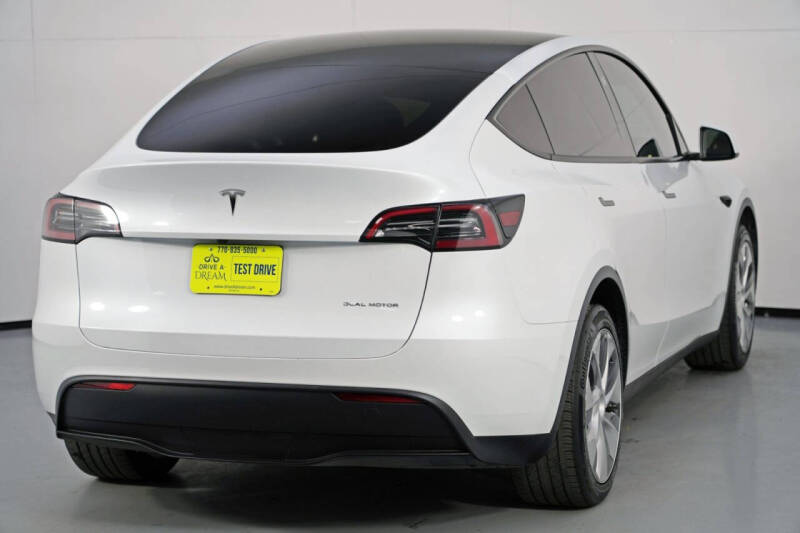 2023 Tesla Model Y Long Range