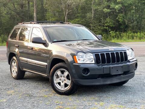 2006 Jeep Grand Cherokee for sale at ALPHA MOTORS in Cropseyville NY