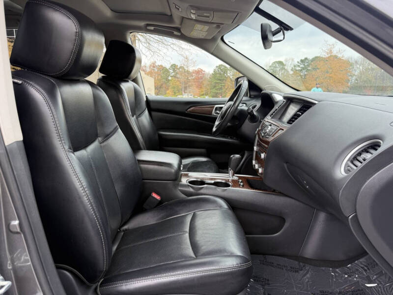 2018 Nissan Pathfinder Platinum