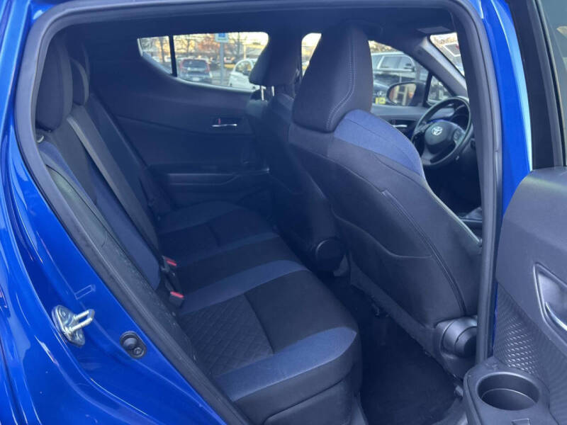 2021 Toyota C-HR XLE