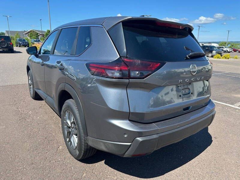2024 Nissan Rogue S