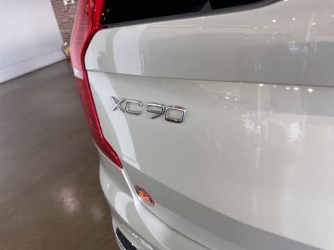 2022 Volvo XC90 T6 Inscription 7-Passenger