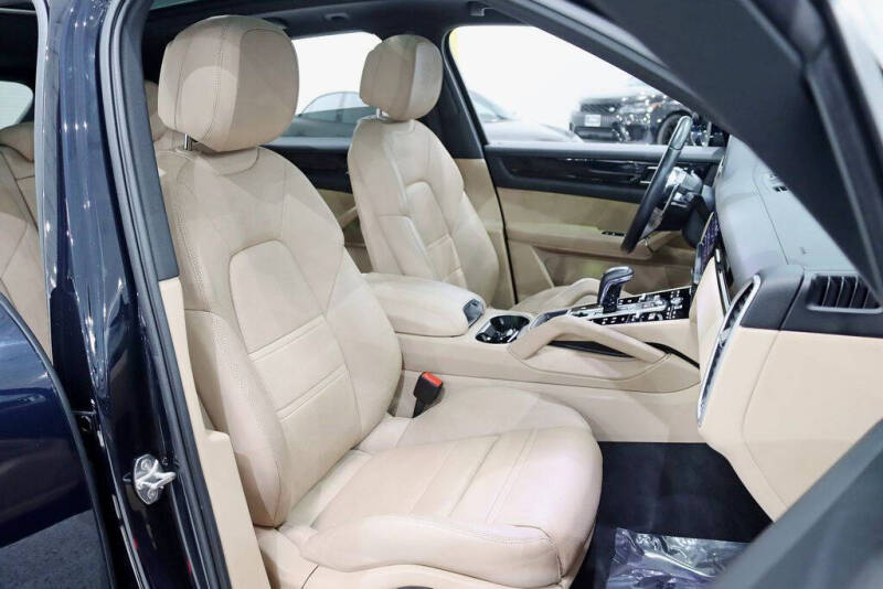 2023 Porsche Cayenne