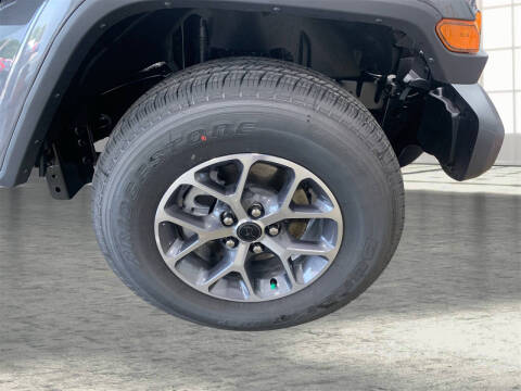 2025 Jeep Gladiator Sport