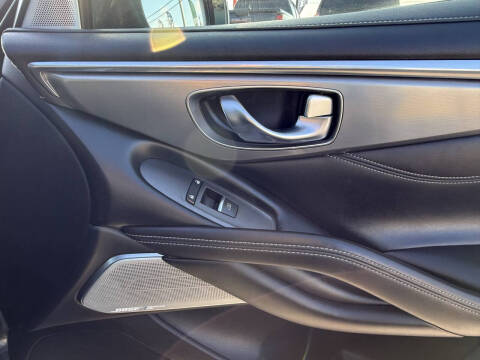 2017 Infiniti Q60 3.0T Premium