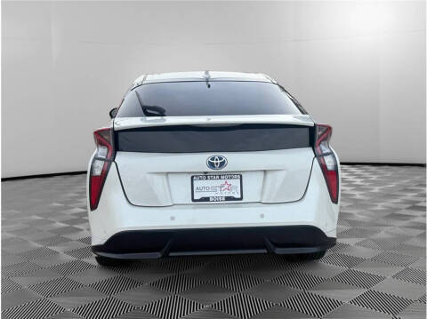 2017 Toyota Prius Three Touring