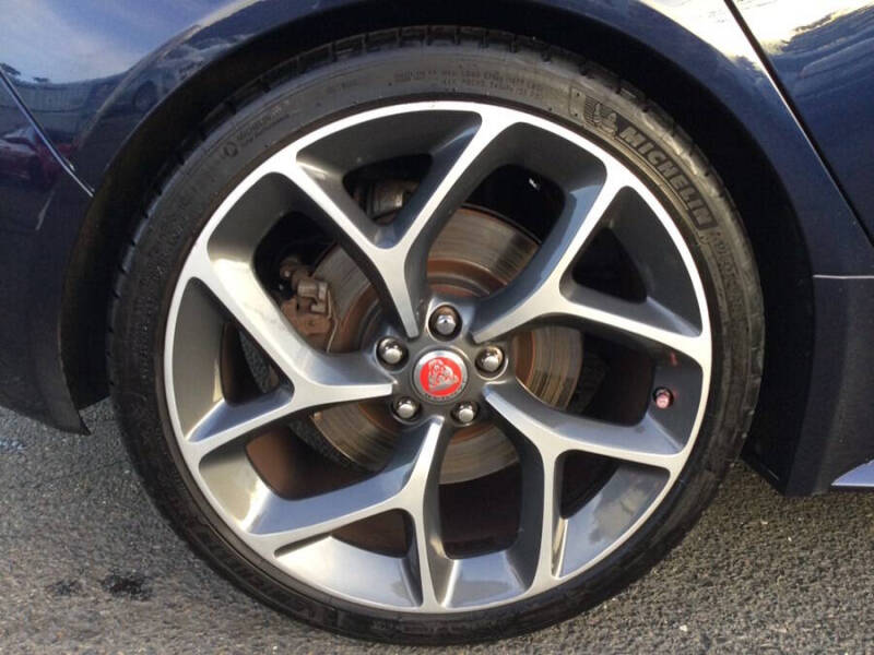 2018 Jaguar XE 35t R-Sport