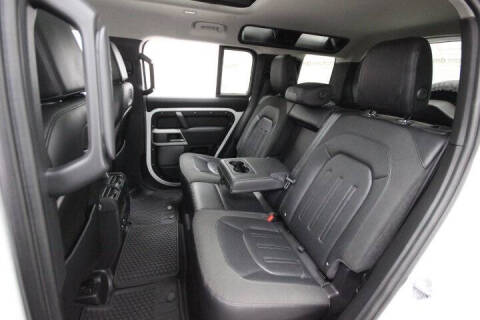 2020 Land Rover Defender 110 SE