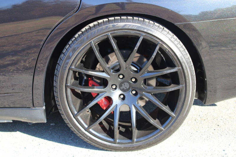 2007 Dodge Charger SRT-8