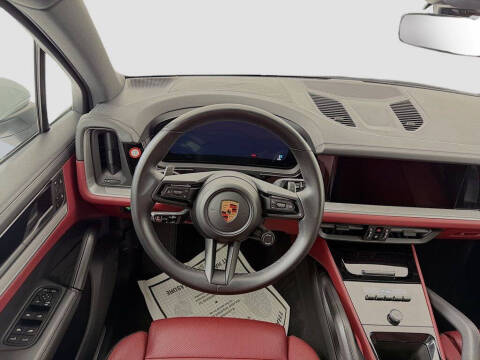 2024 Porsche Cayenne