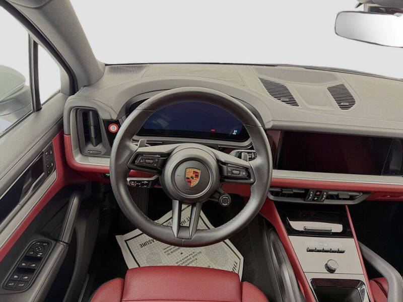 2024 Porsche Cayenne