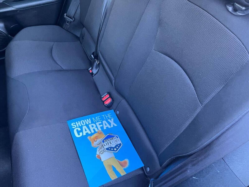 2022 Toyota Prius L Eco