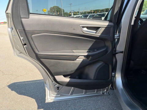 2023 Ford Edge SE