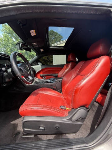 2018 Dodge Challenger SXT Plus