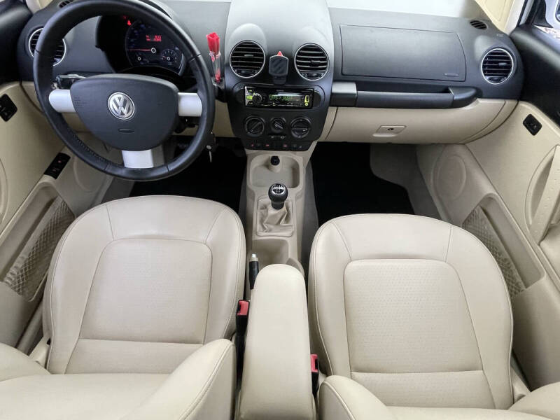 2009 Volkswagen New Beetle