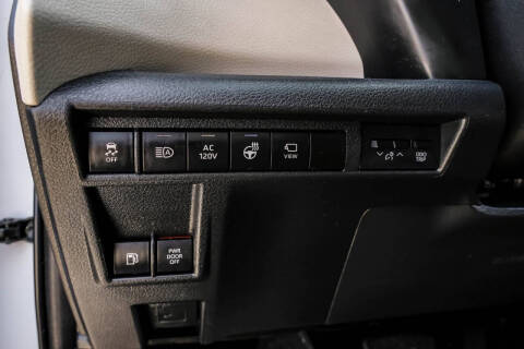 2022 Toyota Sienna Platinum 7-Passenger