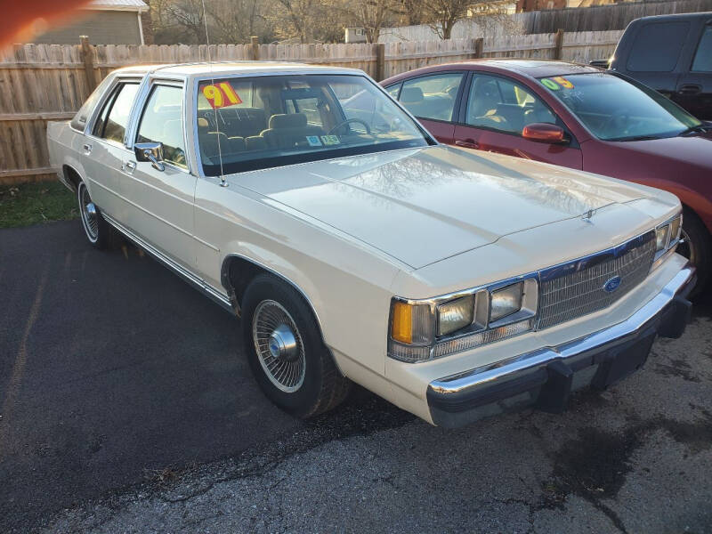 1991 Ford LTD Crown Victoria for sale at 6 Brothers Auto Sales in Bristol TN