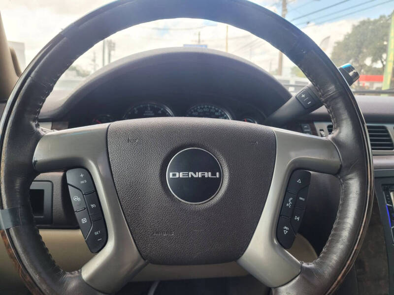 2012 GMC Yukon Denali